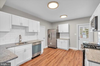 905 Cooper St, Beverly, NJ 08010