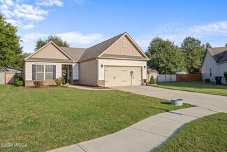137 Abelia Ln, Byron, GA 31008