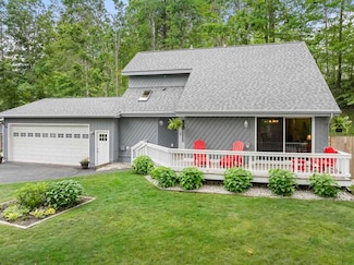 2670 Liegl Dr, Alanson, MI 49706