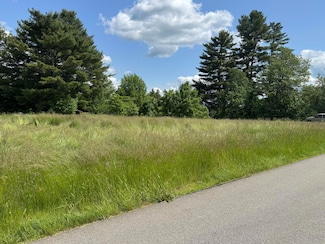 28 Fieldstone Dr, Oakland, ME 04963