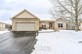 6028 Triple Crown Cir Unit 6003, Greensburg, PA 15601