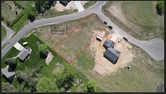 930 Windermere Dr SW, Pine Island, MN 55963