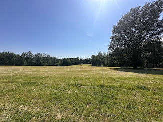 70 Crutchfield Rd, Jonesboro, AR 72401