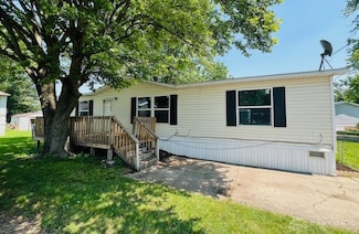 2109 E Greenfield Dr, Middletown, OH 45044