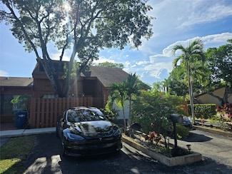 7468 NW 33rd St, Lauderhill, FL 33319