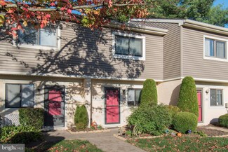 56 Ash Stoker Ln, Horsham, PA 19044