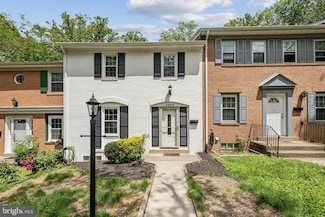 1204 Fox Run Place, Woodbridge, VA 22191