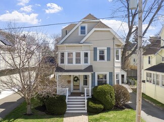 31 Cass St, Melrose, MA 02176
