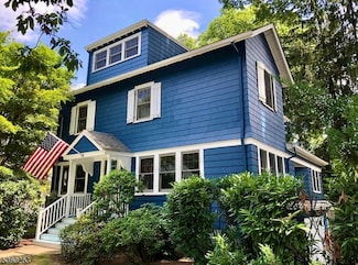 449 Valley Rd, Montclair, NJ 07043