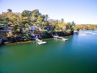 45 S Dyers Cove Rd, Harpswell, ME 04079