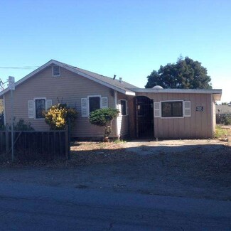 101 Roache Rd, Freedom, CA 95019
