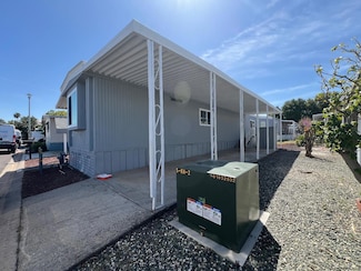 136 Calle Maria, Elk Grove, CA 95624