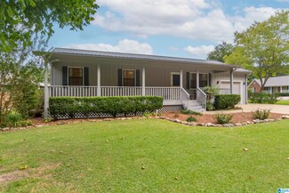 932 Brookwood Dr, Sylacauga, AL 35151