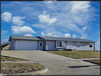 1412 E 19th St, Atlantic, IA 50022