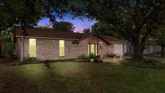 1738 Myrtle St, Lancaster, TX 75134