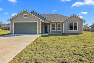 30 N Pine Harbour Dr, Coldspring, TX 77331