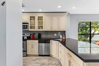 20 Southport Ln Unit B, Boynton Beach, FL 33436