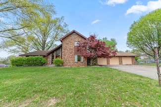 1453 Fairway Dr, Ashland, KY 41102