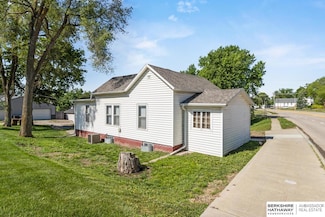 929 Main St, Seward, NE 68434