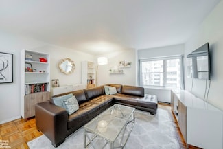 118 E 60th St Unit 6A, New York, NY 10022