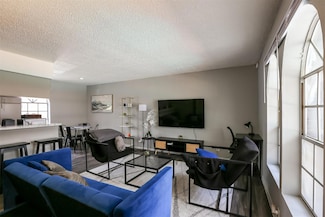 101 E 33rd St Unit 107, Austin, TX 78705