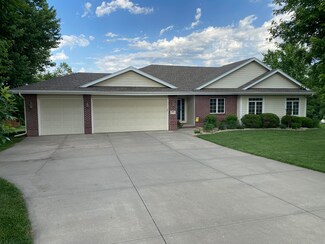 2946 Eagle Ridge Dr, Missouri Valley, IA 51555