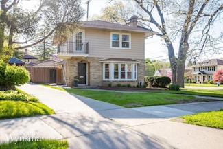 1154 E Chippewa Dr SE, Grand Rapids, MI 49506
