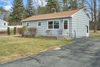 236 N Main St, Whitinsville, MA 01588