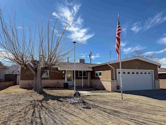 1332 Mckinley Ave, Alamogordo, NM 88310