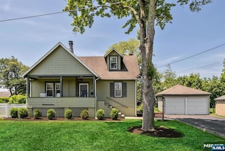 334 Corona Place, Ridgewood, NJ 07450
