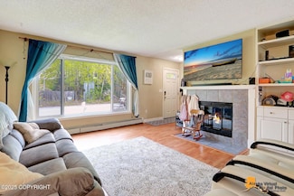 2816 Leighton St, Anchorage, AK 99517