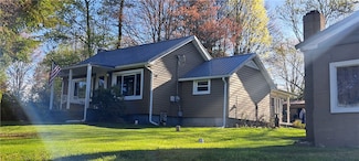 23 Oak St, Punxsutawney, PA 15767