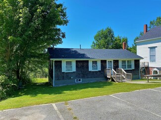95 Friendship Rd, Waldoboro, ME 04572
