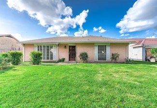 11002 Corona Ln, Houston, TX 77072