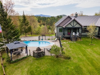 45 Dustetrail Rd, Fairfax, VT 05454