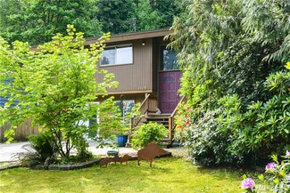 1109 NE 200th St, Shoreline, WA 98155