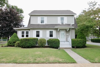 334 Campbell Ave, Belford, NJ 07718