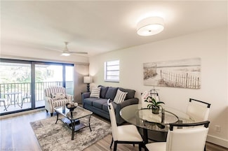 600 Neapolitan Way Unit 228, Naples, FL 34103