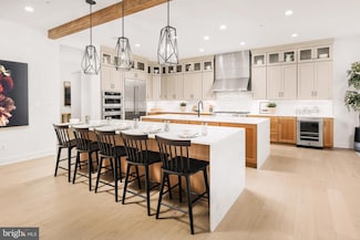 6958 Renita Ln, Bethesda, MD 20817