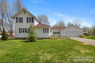 9508 Bergy Ave SE, Alto, MI 49302