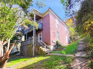 1100 Temple St, Hinton, WV 25951