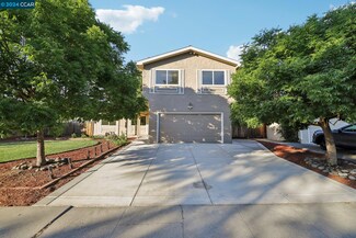 890 Brittany Ln, Concord, CA 94518