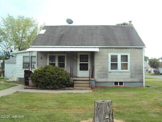 425 Marion St, Jersey Shore, PA 17740