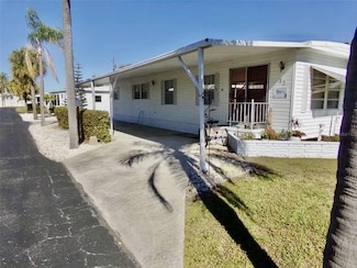 1919 Buccaneer Dr Unit 32, Sarasota, FL 34231