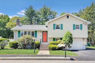 18 Surrey Rd, Woburn, MA 01801