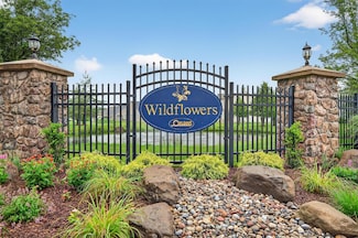 84 Jasmine Dr, Middletown, NY 10940