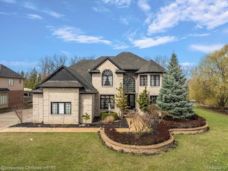 58 Ingram Dr, Troy, MI 48098