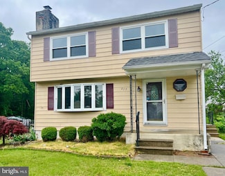 417 W Washington Ave, Magnolia, NJ 08049