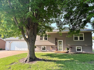 507 1st Ave NE, Badger, IA 50516