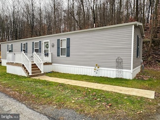 725 Hillside Dr, Gap, PA 17527